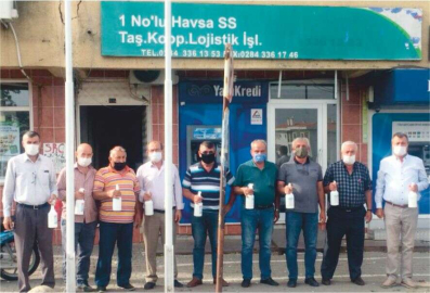 ilçemiz Esnaflarına Dezenfektan Dağıtımı Yapılıyor