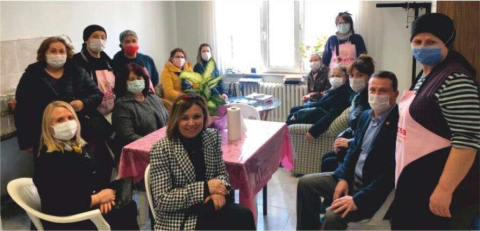 Cumhuriyet Halk Parti’li Kadınlardan 8 Mart Çelengi