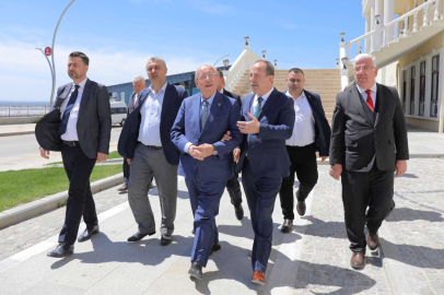 ALBAYRAK’TAN GÜRKAN’A ZİYARET