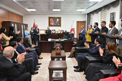 AK PARTİ MİLLETVEKİLLERİ MAZBATALARINI ALDI