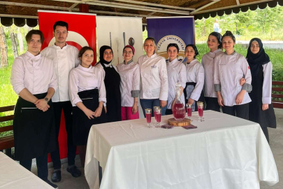 BU ŞERBET HER DERDE DEVA