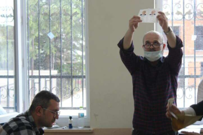 KIRKLARELİ’NDE OY SAYMA İŞLEMİ BAŞLADI