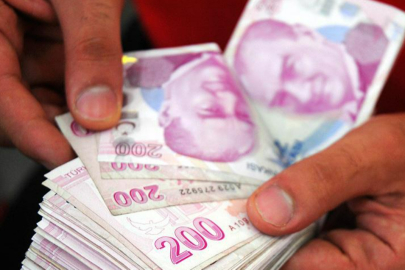 Oyalayıp Aracının Zararını Karşılamadı