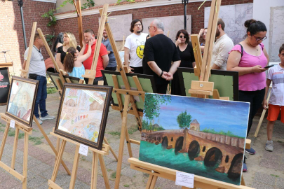 ÖĞRENCİLER YAŞADIKLARI ŞEHRİ RESMETTİ