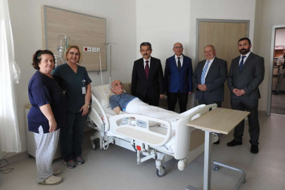 EKİCİ HASTALARI ZİYARET ETTİ