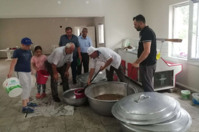 “HERKES KURBAN ETİ YESİN”