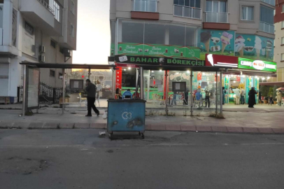 VATANDAŞLAR HAYRETE DÜŞTÜ