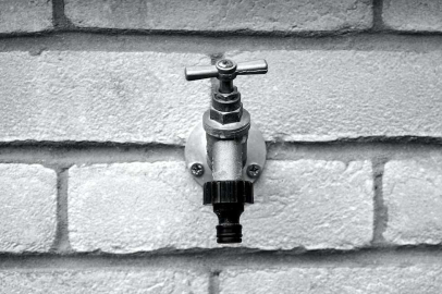 MUSLUK BATARYASI ÇALINDI