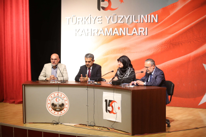 "TÜRKİYE YÜZYILI'NIN KAHRAMANLARI" KONFERANSI DÜZENLENDİ
