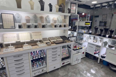 3 BİN LİRALIK ZİYNET EŞYASI ÇALDILAR