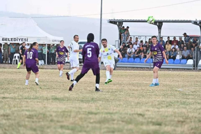 KADIN VETERANLAR DOSTLUK MAÇINDA