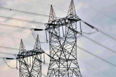 3 KÖYDE ELEKTRİK KESİNTİSİ