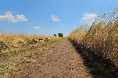 TARLA YOLLARINA BAKIM ÇALIŞMASI