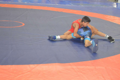 ANADOLU YILDIZLARI GÜREŞLERİ BAŞLADI