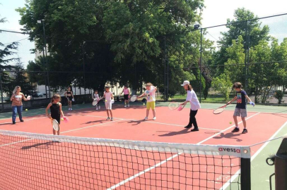 YAZ SPOR KURSLARI DEVAM EDİYOR