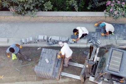 KİLİT TAŞI VE KALDIRIM ÇALIŞMALARI SÜRÜYOR