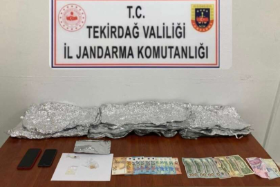 HEM UYUŞTURUCU SATICISI, HEM GÖÇMEN KAÇAKÇISI