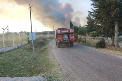 YANGIN BÜYÜDÜ... İKİ MAHALLE BOŞALTILIYOR