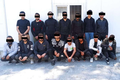 87 DÜZENSİZ GÖÇMEN YAKALANDI