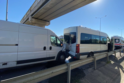 KAZADA İŞÇİ SERVİSİ ŞOFÖRÜ YARALANDI