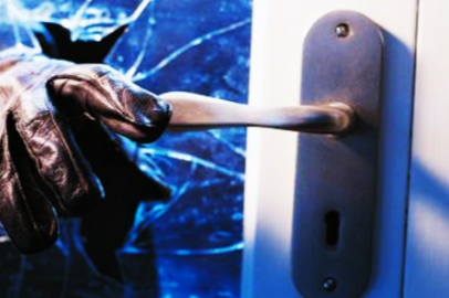 ALIŞVERİŞE GİTTİ, EVİNE HIRSIZ GİRDİ