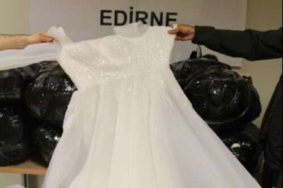 KAPIKULE’DE 2 MİLYON TL DEĞERİNDE GELİNLİK ELE GEÇİRİLDİ