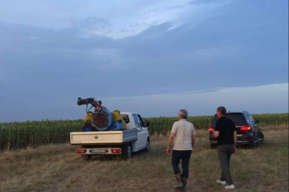 ÇEKİRGELERE KARŞI 3 BİN DEKAR TARIM ARAZİSİ İLAÇLANDI