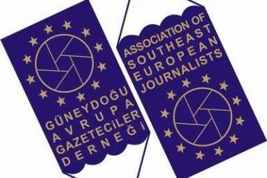 SAVAŞ; “BASIN AÇMAZ VE CENDERENİN İÇİNDE”