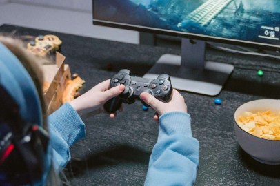 OYUN KONSOLU ÇALINDI