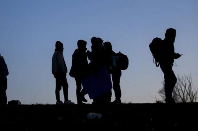 299 DÜZENSİZ GÖÇMEN YAKALANDI