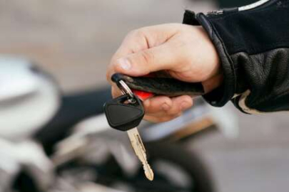 MOTOSİKLET ANAHTARI ÇALINDI