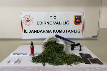 4 KİLO 700 GRAM ESRAR ELE GEÇİRİLDİ