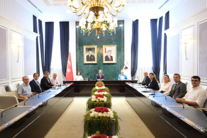 EKİCİ OKUL MÜDÜRLERİYLE BİR ARAYA GELDİ