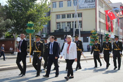 UZUNKÖPRÜ’DE ZAFER COŞKUSU