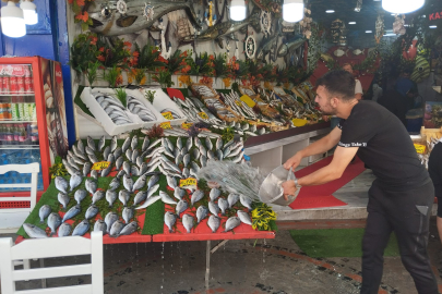 YÜKSEK ET FİYATI BALIĞA İLGİYİ ARTTIRDI