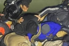 32 DÜZENSİZ GÖÇMEN YAKALANDI