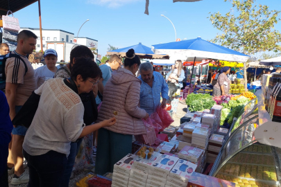 KOMŞUNUN İLGİSİ TÜRK BAKLAVASINA