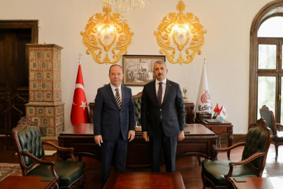 VALİ SEZER BANDOYLA KARŞILANDI