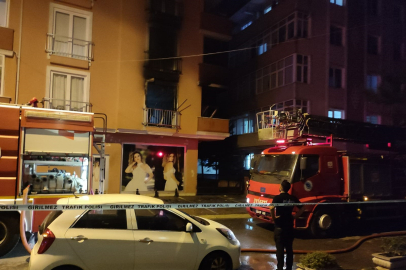 TEKİRDAĞ’DA APARTMANDA ÇIKAN YANGIN PANİK YARATTI