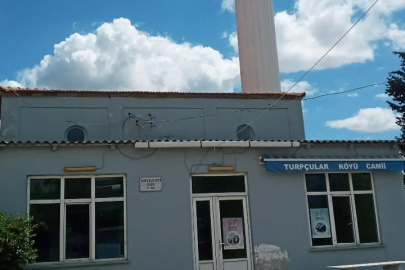 TURPÇULAR CAMİSİ İBADETE AÇILDI