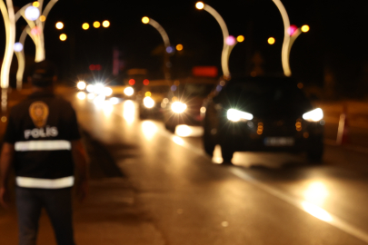 45 DÜZENSİZ GÖÇMEN YAKALANDI