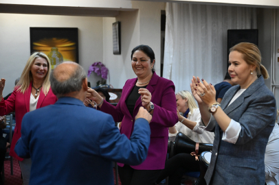 EDİRNE'DEKİ HUZUREVİNDE MÜZİK ŞÖLENİ