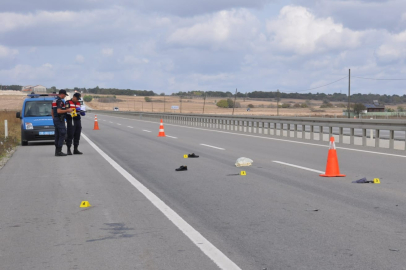 YOLUN KARŞISINA GEÇMEK İSTERKEN CANINDAN OLDU