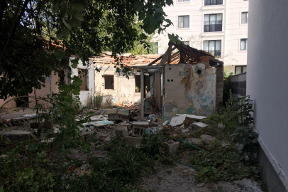 METRUK BİNALARIN YIKIMINA DEVAM EDİLİYOR