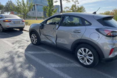 EDİRNE'DE KAMYONLA OTOMOBİL ÇARPIŞTI