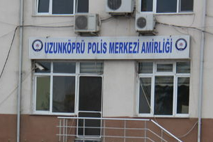 UZUNKÖPRÜ’DE OKULDA SERVİS DEHŞETİ