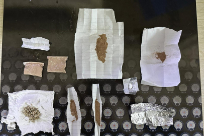 3 ŞÜPHELİ UYUŞTURUCUDAN YAKALANDI