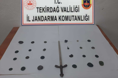 TEKİRDAĞ'DA SİKKE VE KILIÇ BULUNDU
