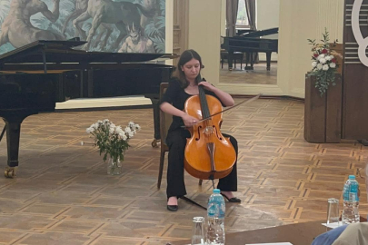 KONSERVATUVAR ÖĞRENCİSİ LİZNAK'IN BAŞARISI