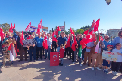 TEKİRDAĞ'DA İSRAİL PROTESTOSU: FİLİSTİN'E DESTEK SLOGANLARI